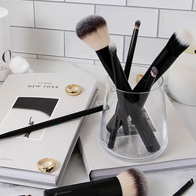 How To Clean Makeup Brushes: DIY Tips